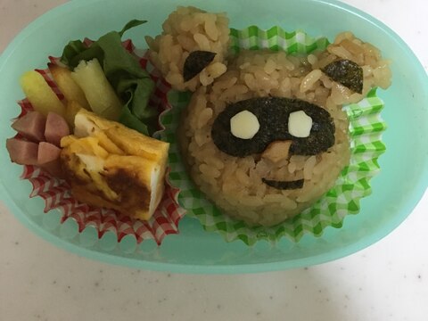 たけのこ炊き込みご飯のタヌキお弁当(^○^)